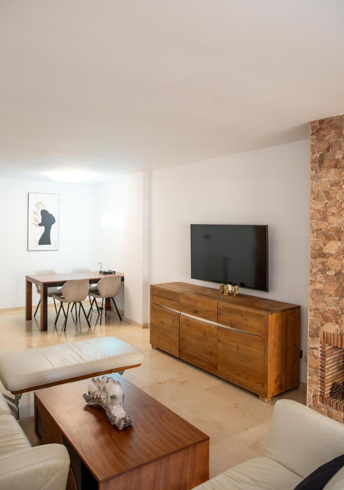 Luxury Apartemen *